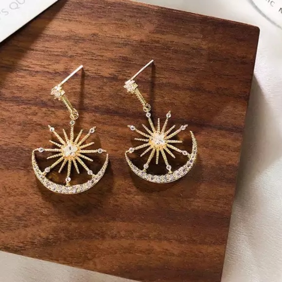 Sun And Moon Earrings - Picture 2 of 4